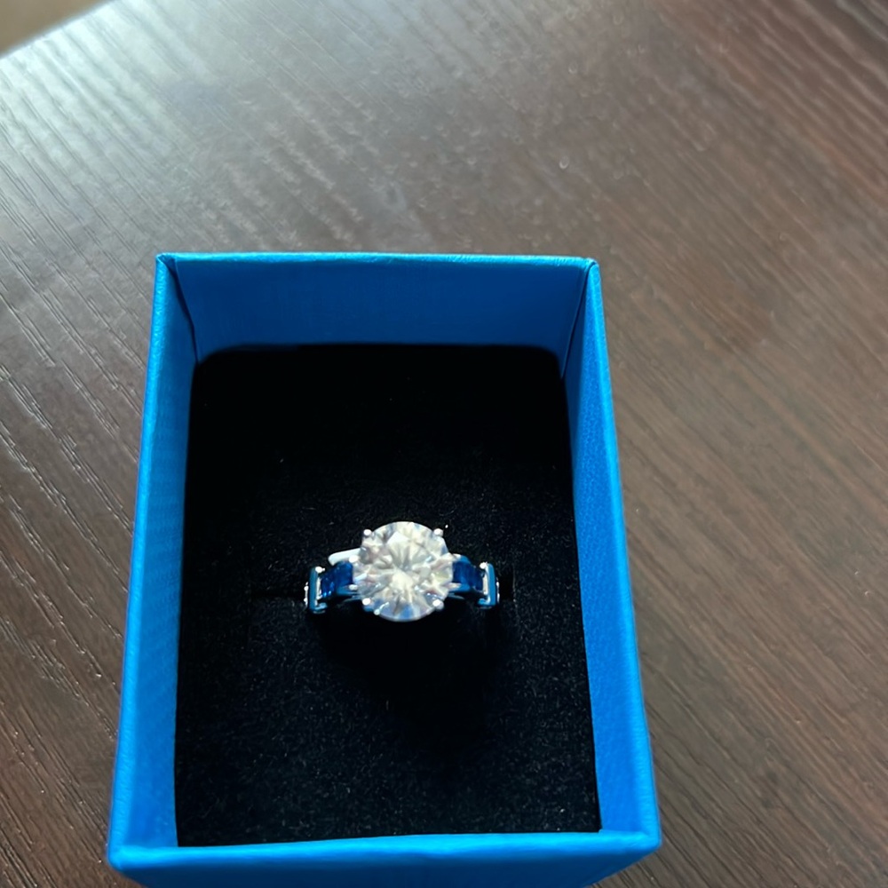 New Cubic Zirconia Ring